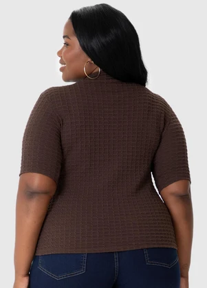 Malwee - Blusa Justa Texturizada Plus Marrom - MALWEE