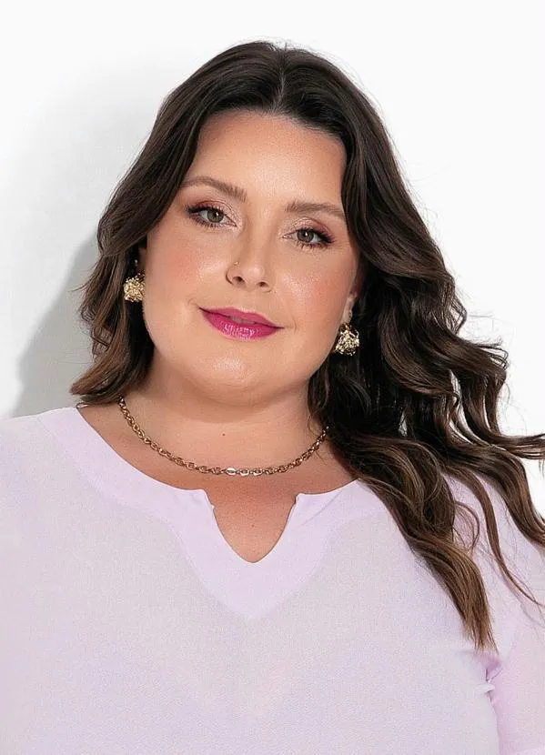 Marguerite - Blusa Lilás em Malha Crepe Plus Size 3