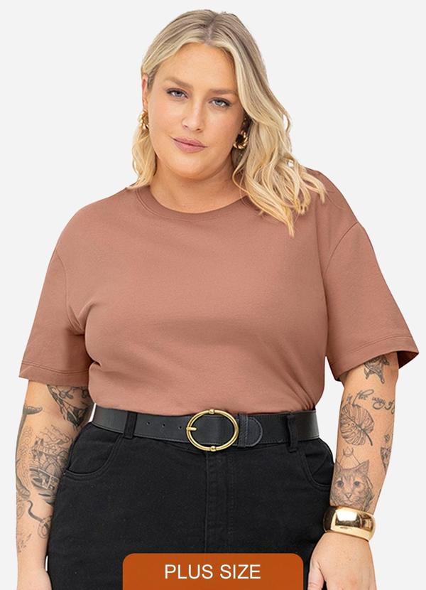 Secret Glam - Blusa Manga Curta Plus Size Marrom