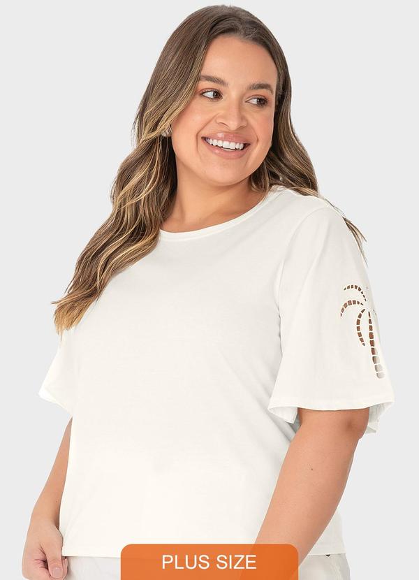 Malwee Plus - Blusa Off White em Malha com Bordado