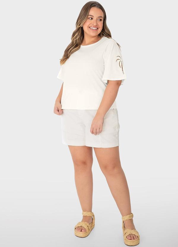 Malwee Plus - Blusa Off White em Malha com Bordado 1