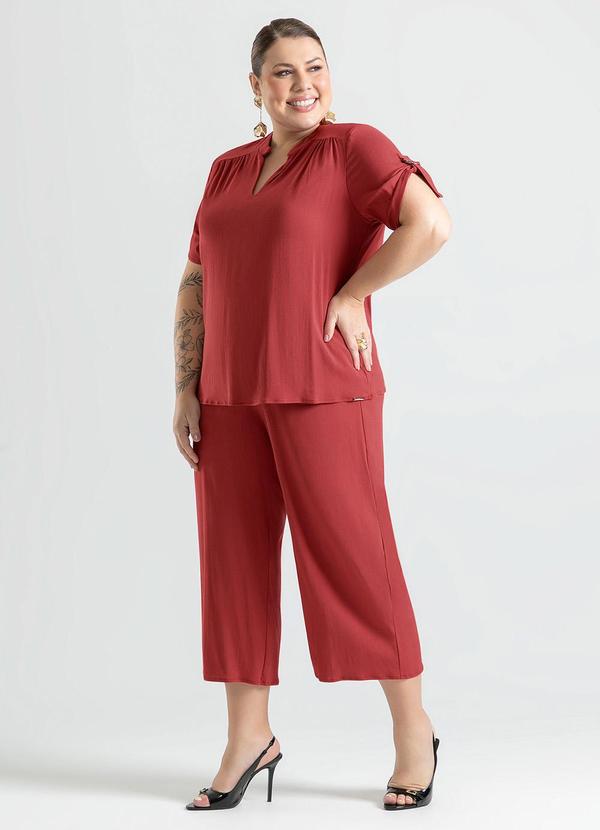 Cativa - Blusa Plus Size Bata Decote Gota Marrom 4