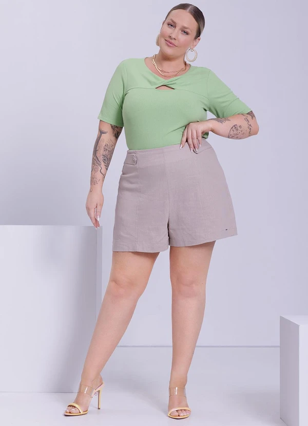 Lunender Mais Mulher - Blusa Plus Size Canelada com Detalhe Verde 3