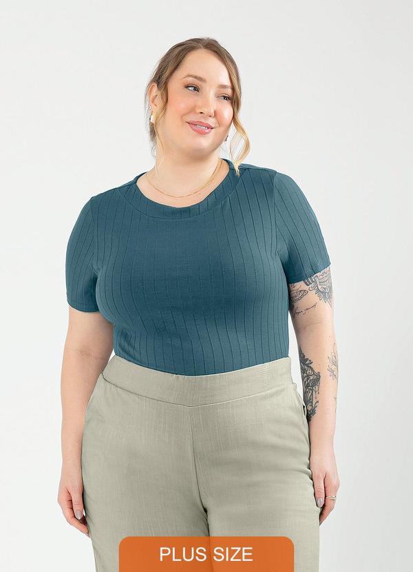 Cativa - Blusa Plus Size Canelada Verde Escuro