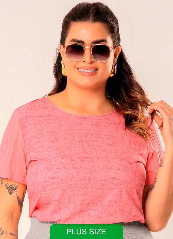 Cativa - Blusa Plus Size com Estampa Rosa