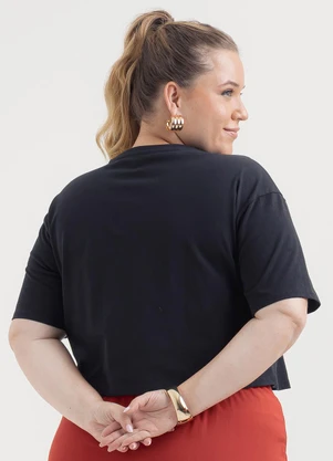 Cativa - Blusa Plus Size Cropped em Algodão Preto - CATIVA