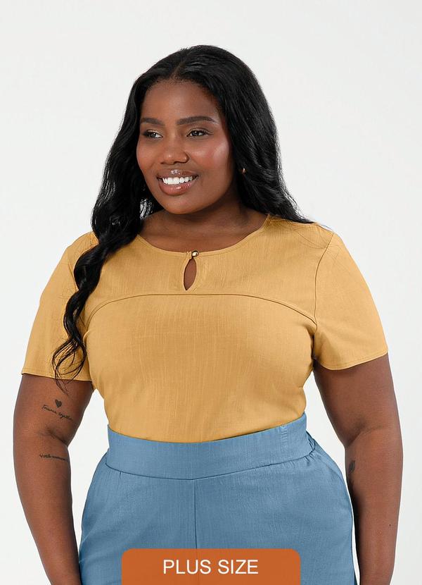 Cativa - Blusa Plus Size Decote Gota em Viscose Caramelo