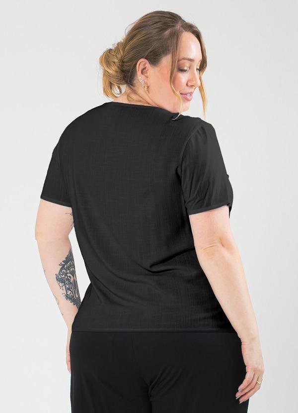 Cativa - Blusa Plus Size Decote Gota em Viscose Preto 2