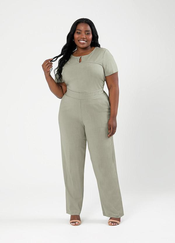 Cativa - Blusa Plus Size Decote Gota em Viscose Verde 4