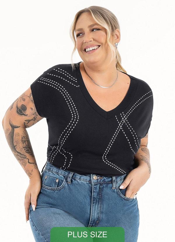 Habana - Blusa Plus Size Decote V em Viscose Preto