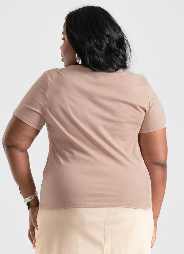 Cativa - Blusa Plus Size em Algodão Marrom Claro 2