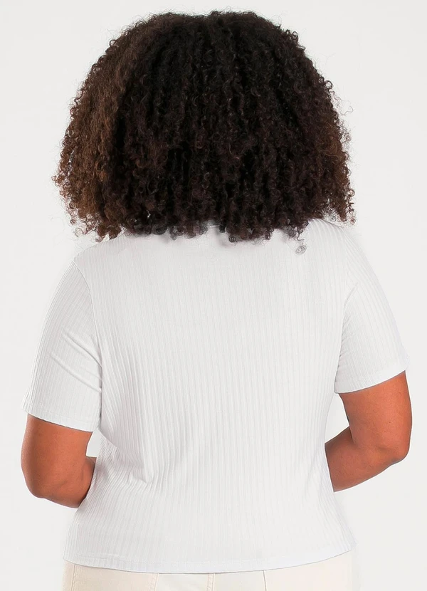 Cativa - Blusa Plus Size em Canelado Branco 2