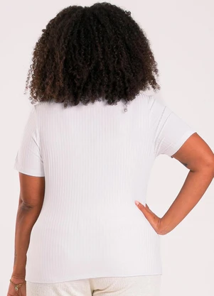 Cativa - Blusa Plus Size em Canelado Branco - CATIVA