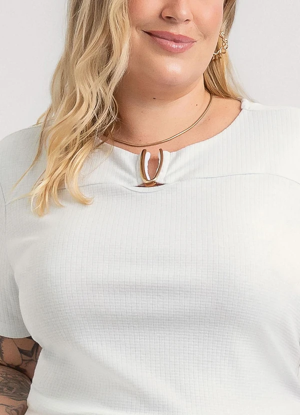 Habana - Blusa Plus Size em Canelado Branco 3