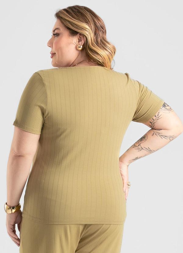 Cativa - Blusa Plus Size em Canelado Caramelo 2