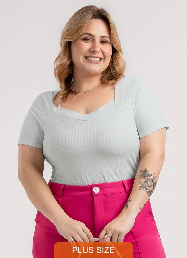 Habana - Blusa Plus Size em Canelado Cinza