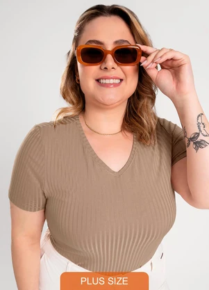 Cativa - Blusa Plus Size em Canelado Marrom Claro - CATIVA