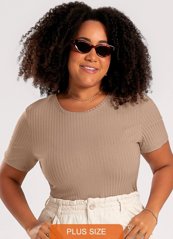 Cativa - Blusa Plus Size em Canelado Marrom Claro
