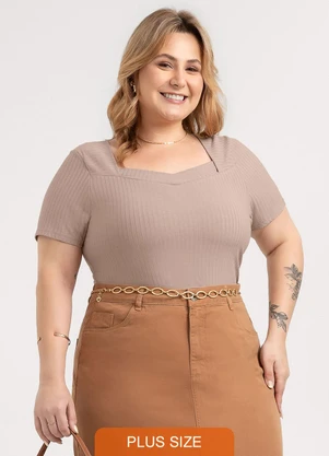 Habana - Blusa Plus Size em Canelado  Marrom - HABANA