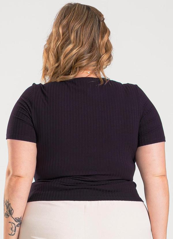 Cativa - Blusa Plus Size em Canelado Preto 2