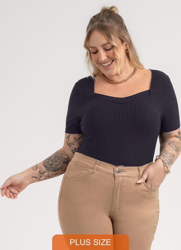 Habana - Blusa Plus Size em Canelado  Preto 2