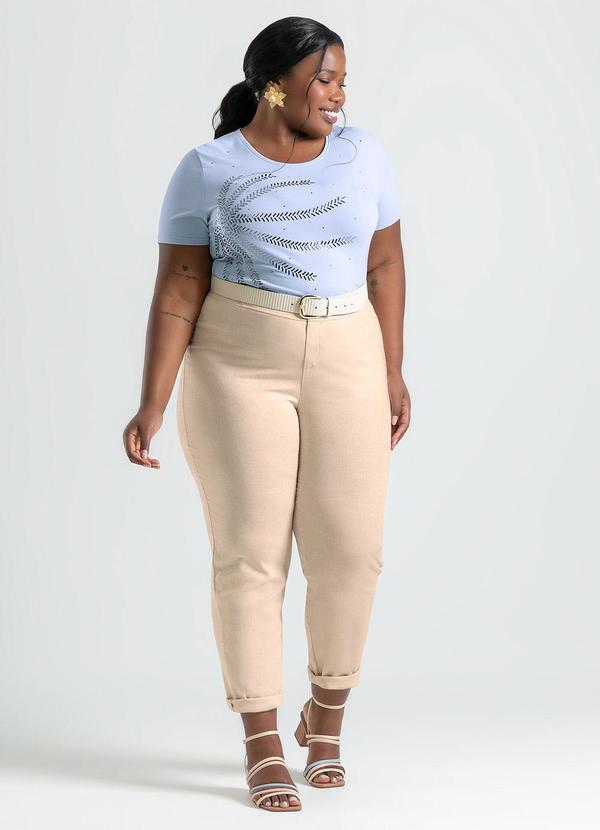 Cativa - Blusa Plus Size em Crepe Azul Claro 4