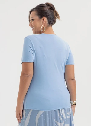 Cativa - Blusa Plus Size em Crepe Azul Claro - CATIVA