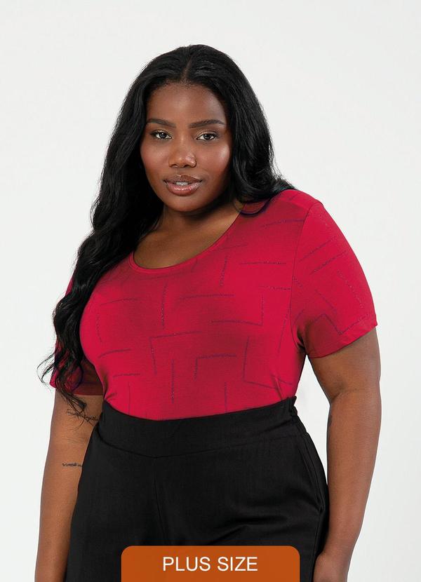 Cativa - Blusa Plus Size em Crepe Vermelho Escuro