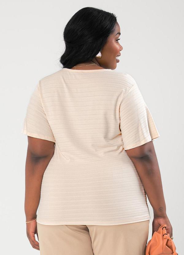 Cativa - Blusa Plus Size em Viscose Bege 2
