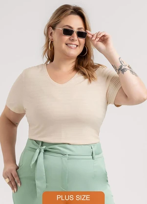 Habana - Blusa Plus Size em Viscose Bege - HABANA