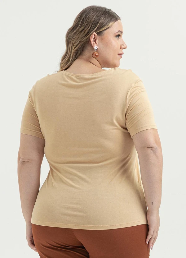 Cativa - Blusa Plus Size em Viscose Bege 2