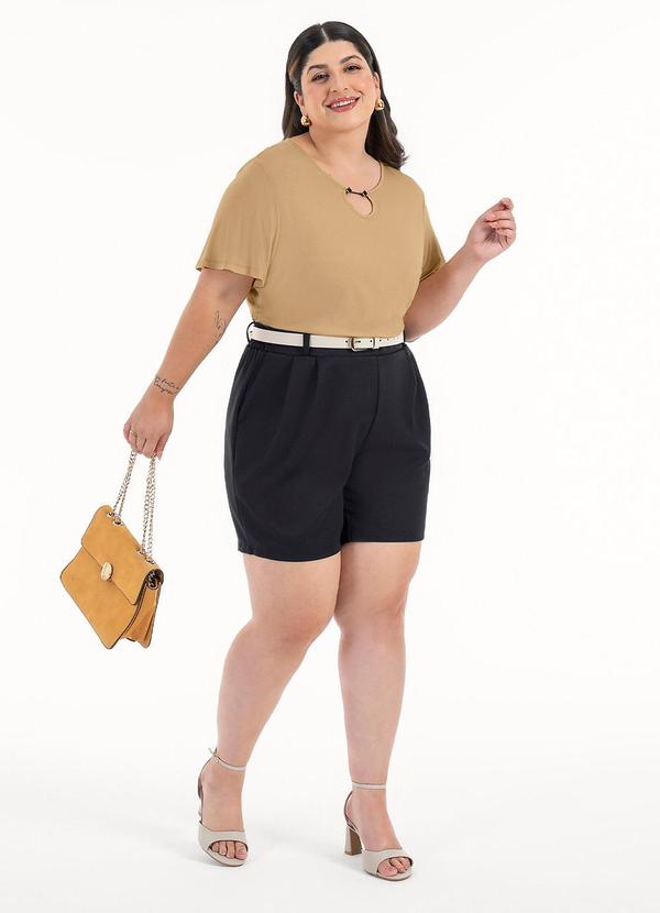 Habana - Blusa Plus Size em Viscose Caramelo 3