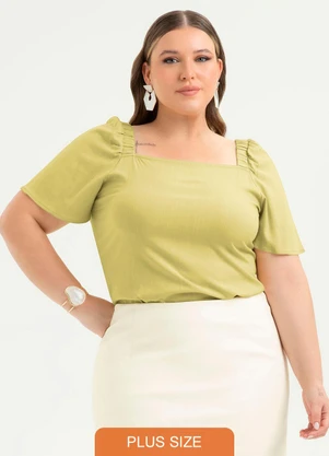 Cativa - Blusa Plus Size em Viscose Marrom Claro - CATIVA