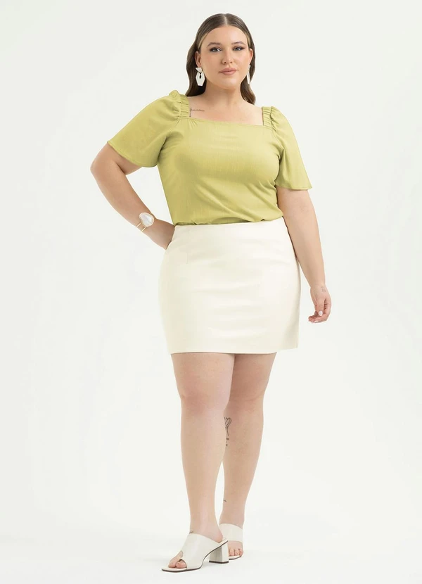 Cativa - Blusa Plus Size em Viscose Marrom Claro 3