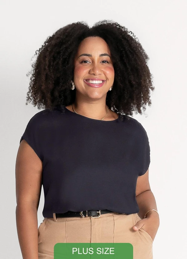 Habana - Blusa Plus Size em Viscose Preto