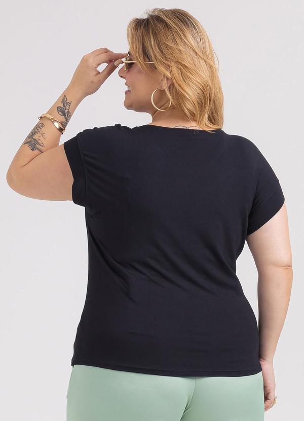 Habana - Blusa Plus Size em Viscose Preto 2