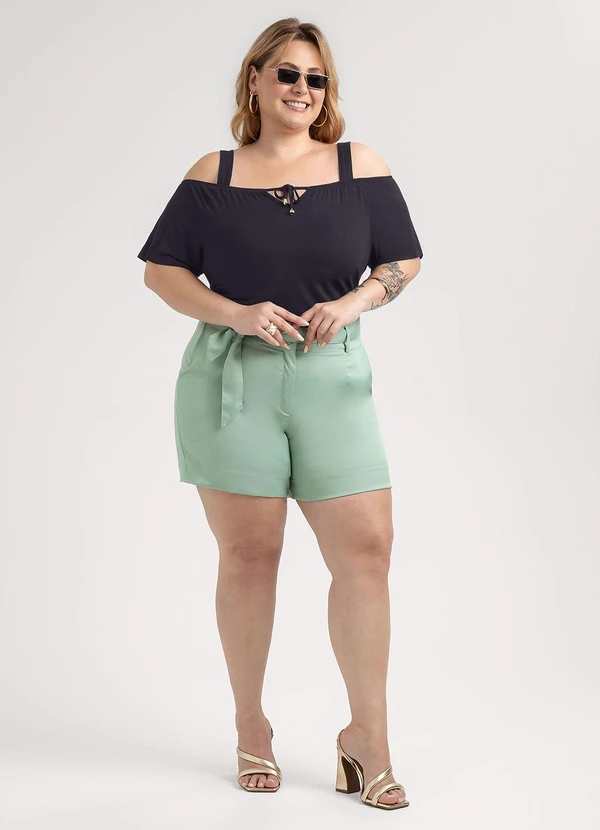 Habana - Blusa Plus Size em Viscose Preto 4