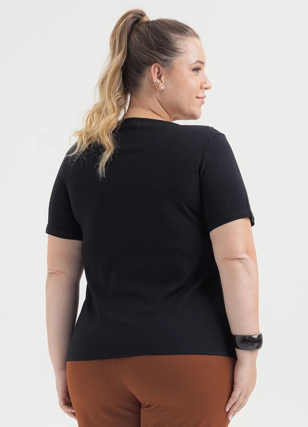 Cativa - Blusa Plus Size em Viscose Preto 2