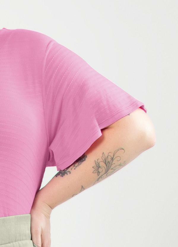 Cativa - Blusa Plus Size em Viscose Rosa