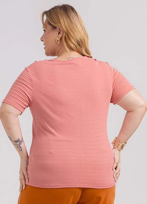 Habana - Blusa Plus Size em Viscose Rosa 2