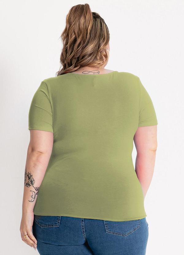 Habana - Blusa Plus Size em Viscose Verde 2