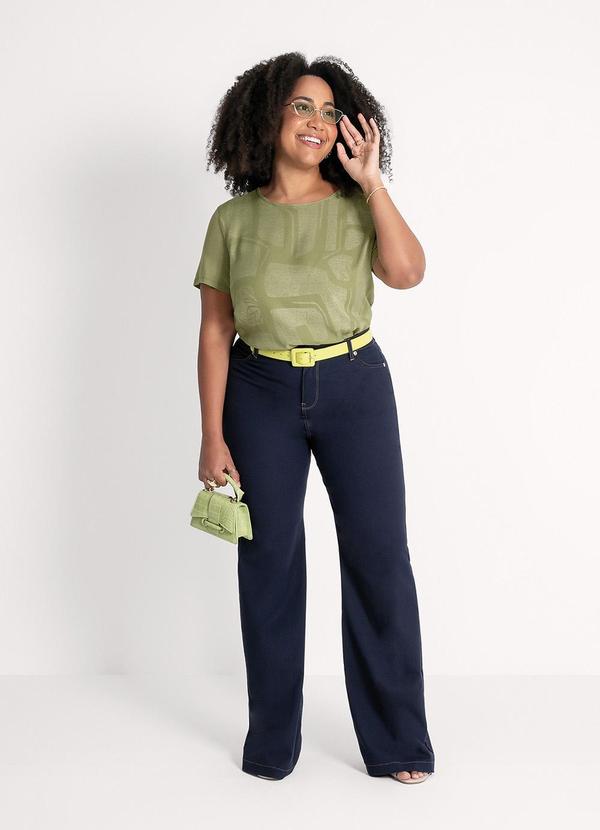 Habana - Blusa Plus Size em Viscose Verde 4