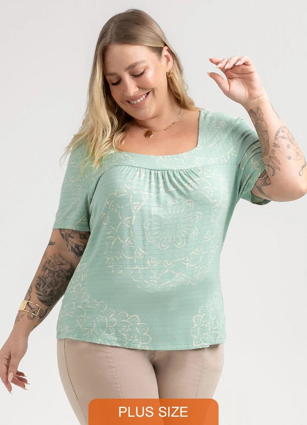 Habana - Blusa Plus Size em Viscose Verde