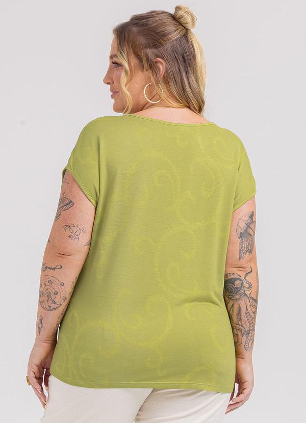 Habana - Blusa Plus Size em Viscose Verde 2