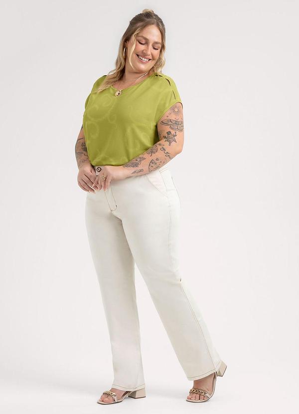 Habana - Blusa Plus Size em Viscose Verde 4