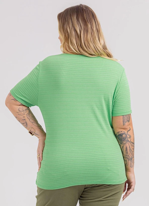 Habana - Blusa Plus Size em Viscose Verde 2