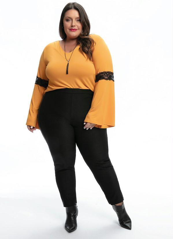 Queima Estoque - Blusa Plus Size Mostarda com Renda nas Mangas 4