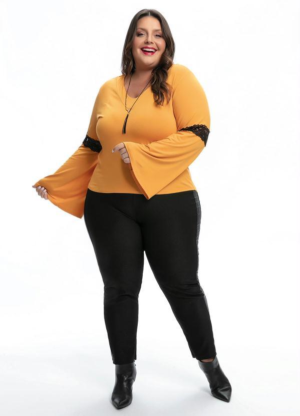 Queima Estoque - Blusa Plus Size Mostarda com Renda nas Mangas 2