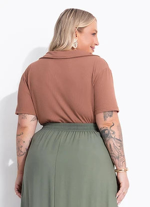 Marguerite - Blusa Polo Marrom em Malha Canelada - MARGUERITE