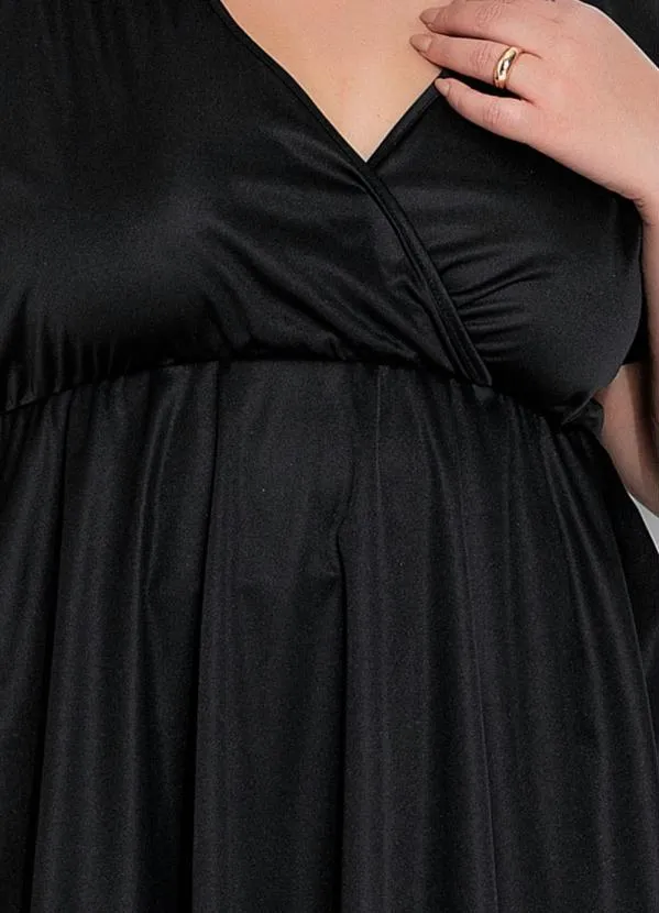 Marguerite - Blusa Preta com Barra Assimétrica Plus Size 3